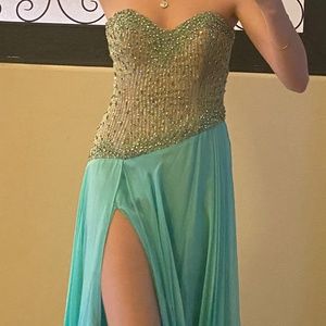 BREATHTAKING JOVANI Turquoise Beaded Gown!!